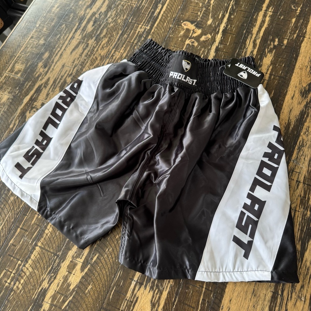 NWT ⭐️ PROLAST - Black & White Boxing Shorts - MEDIUM - Picture 3 of 13